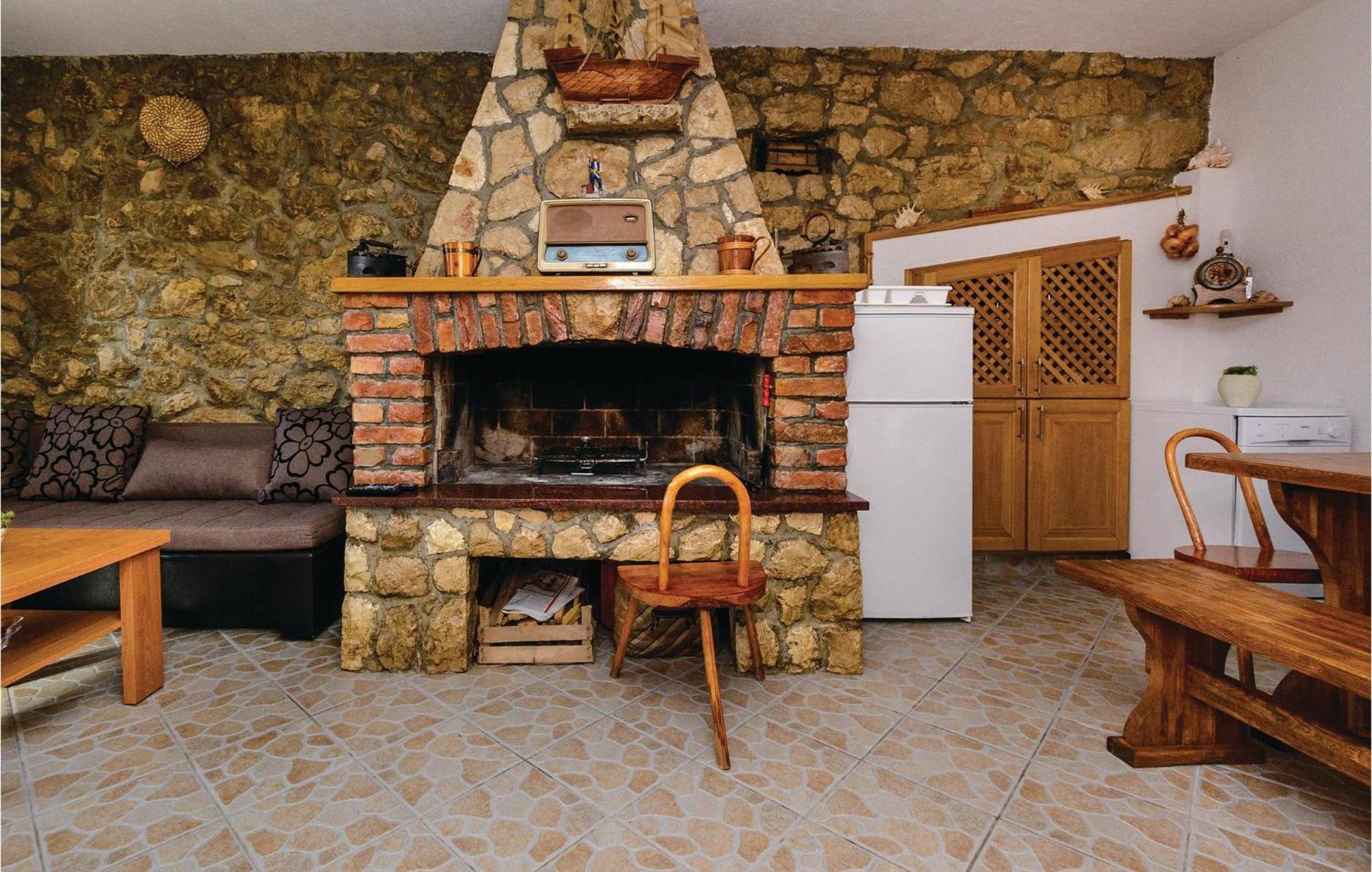 1 Bedroom Gorgeous Home In Slivno Klek Exterior foto